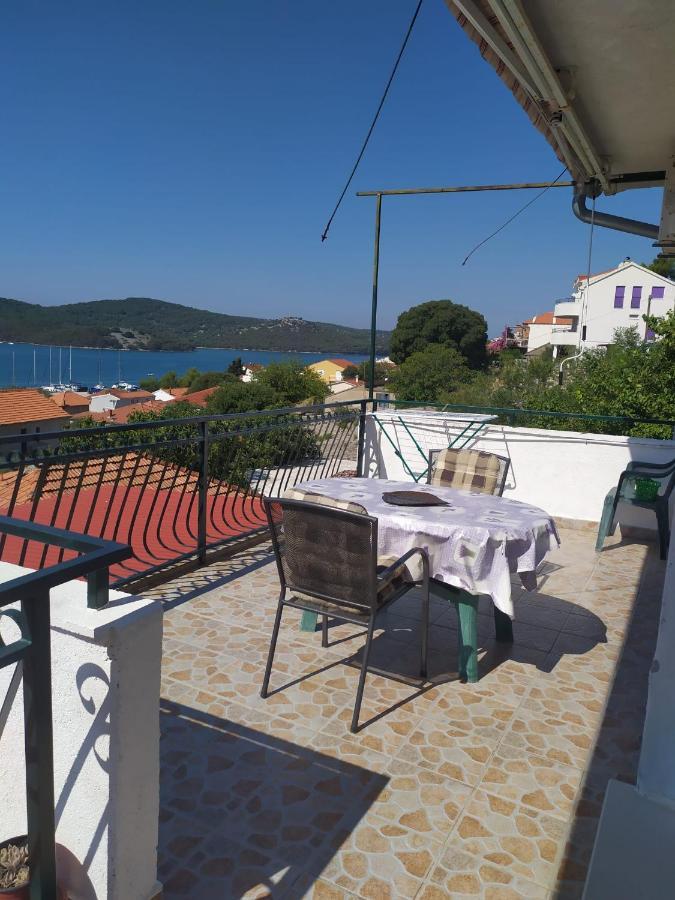 Veldic Apartments Tisno Eksteriør billede