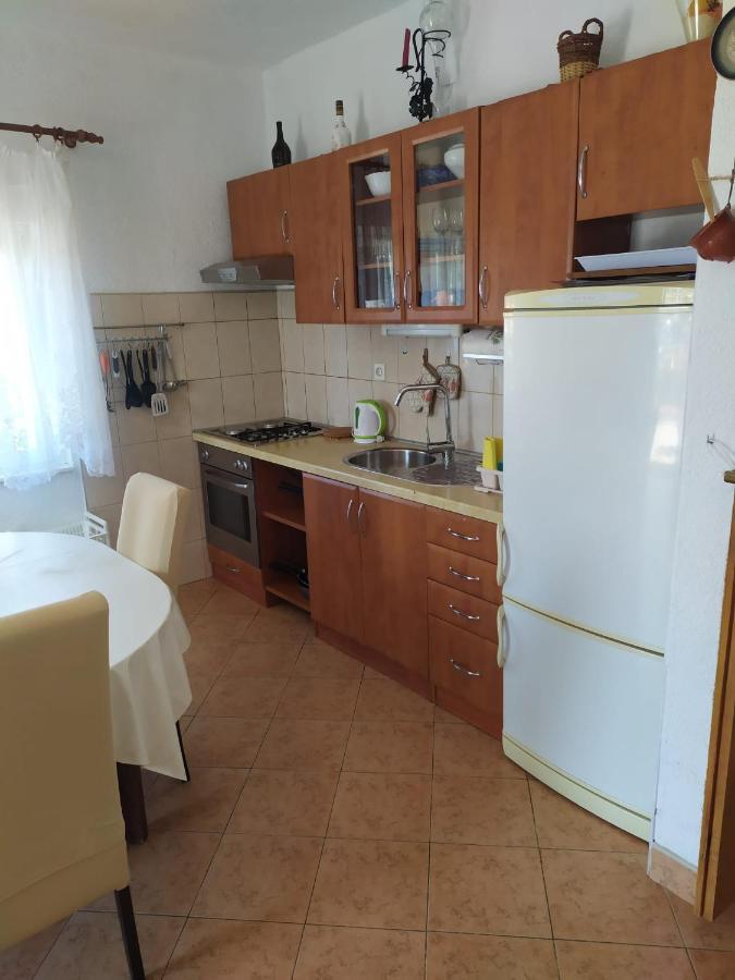 Veldic Apartments Tisno Eksteriør billede