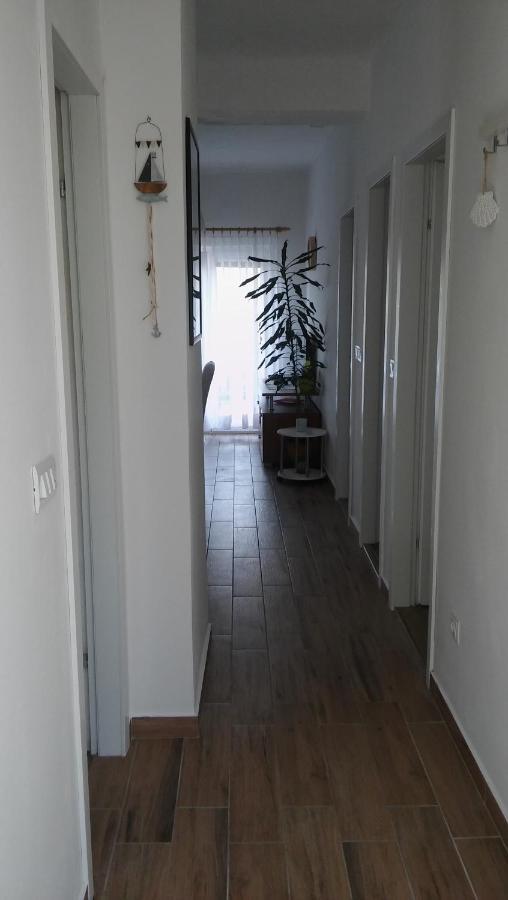 Veldic Apartments Tisno Eksteriør billede